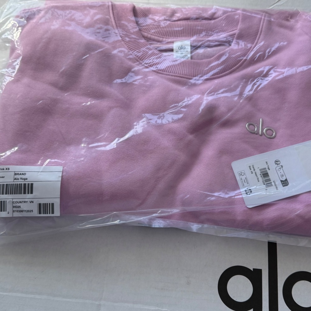 NWT ALO Accolade Crew Neck Pullover Candy Pink - Picture 2 of 9